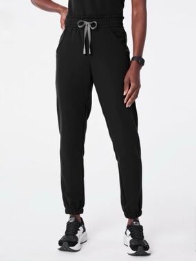 Figs Scrubs High Waisted Regina Six-Pocket Scrub Jogger Black Medium Petite